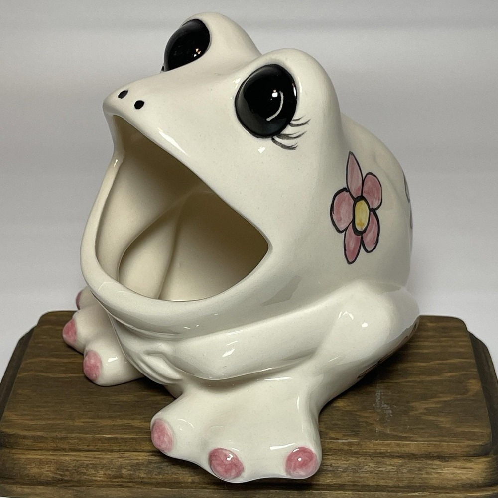 Vintage Studio Pottery Frog 1975 Pretty Eyes Pink Flowers Ceramic Sponge Holder - Picture 4 of 16